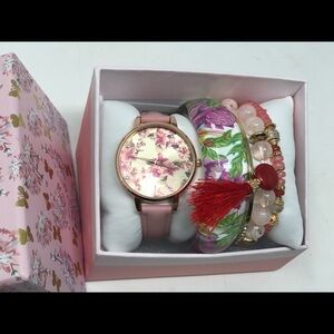 Beautiful women’s fashion watch and bracelet set